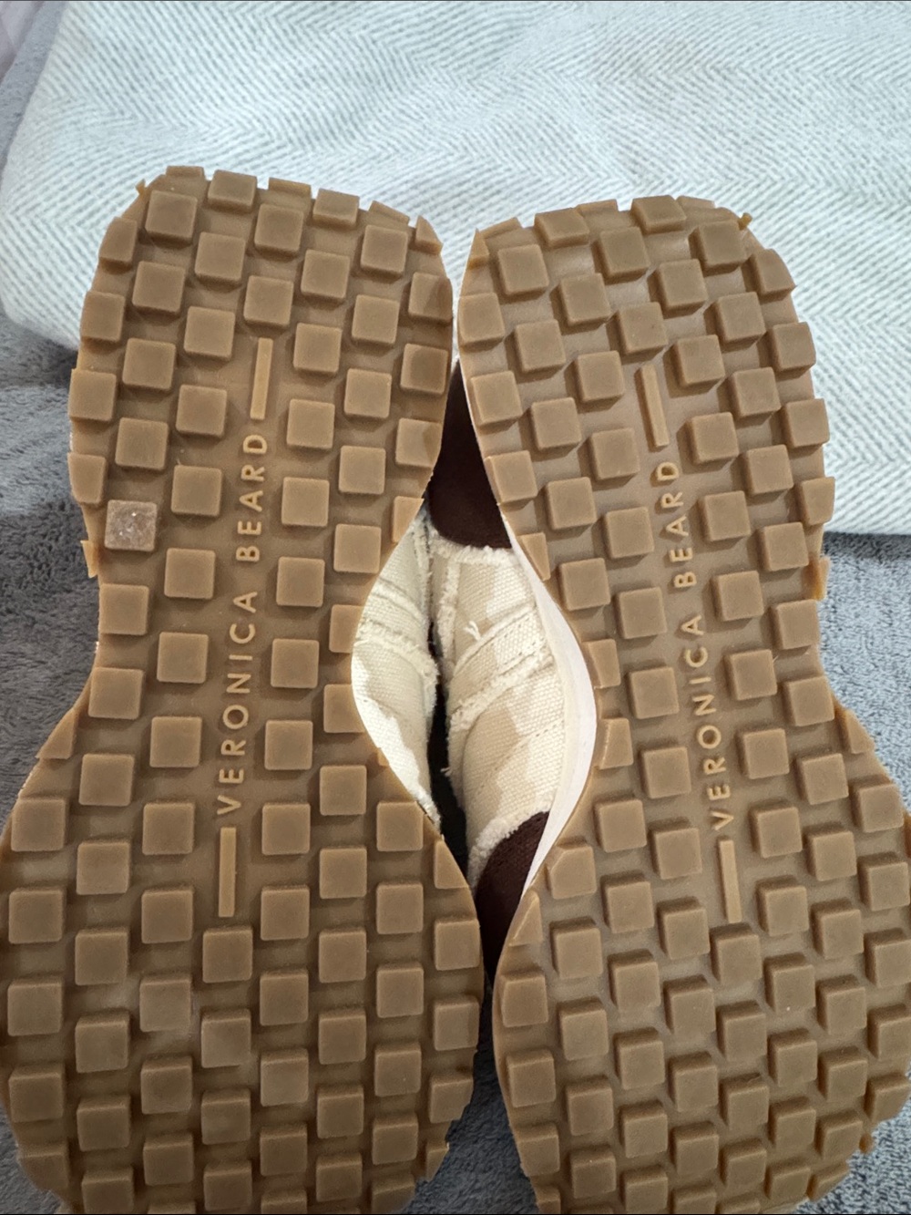 NWT Veronica Beard Valentina Size 8.5 Chocolate & Parchment Canvas Sneaker - Picture 13 of 16